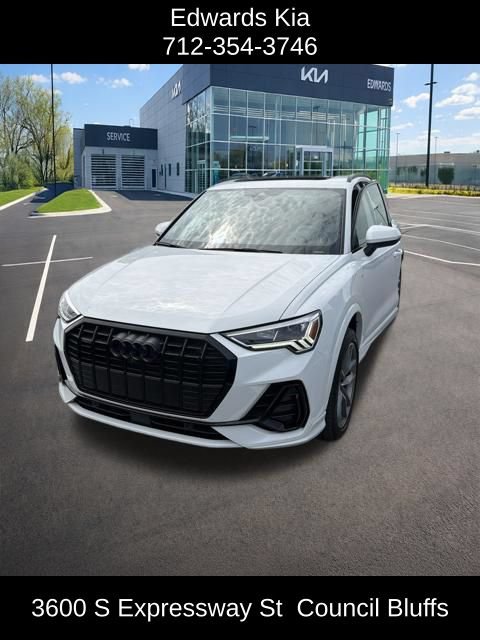 Used 2022 Audi Q3 2.0T Premium Plus AWD/4WD image 1