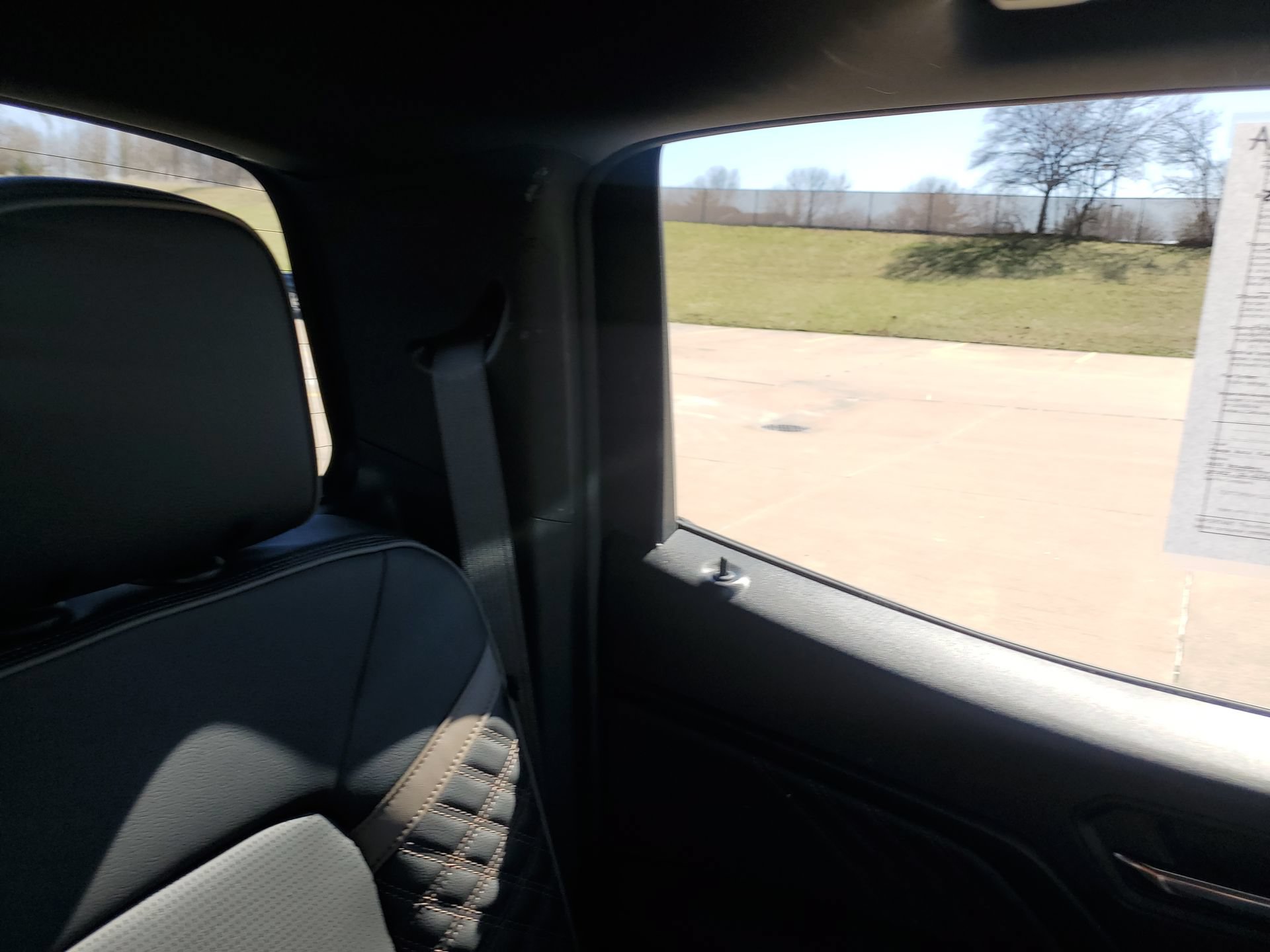 Used 2025 GMC Canyon Denali AWD/4WD image 15