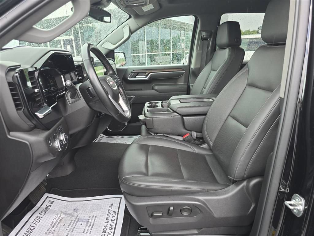 Used 2025 GMC Sierra 1500 SLT AWD/4WD image 11