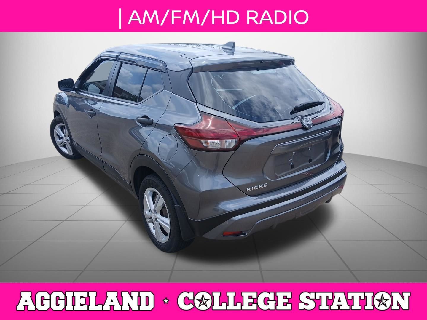 Used 2023 Nissan Kicks S image 4
