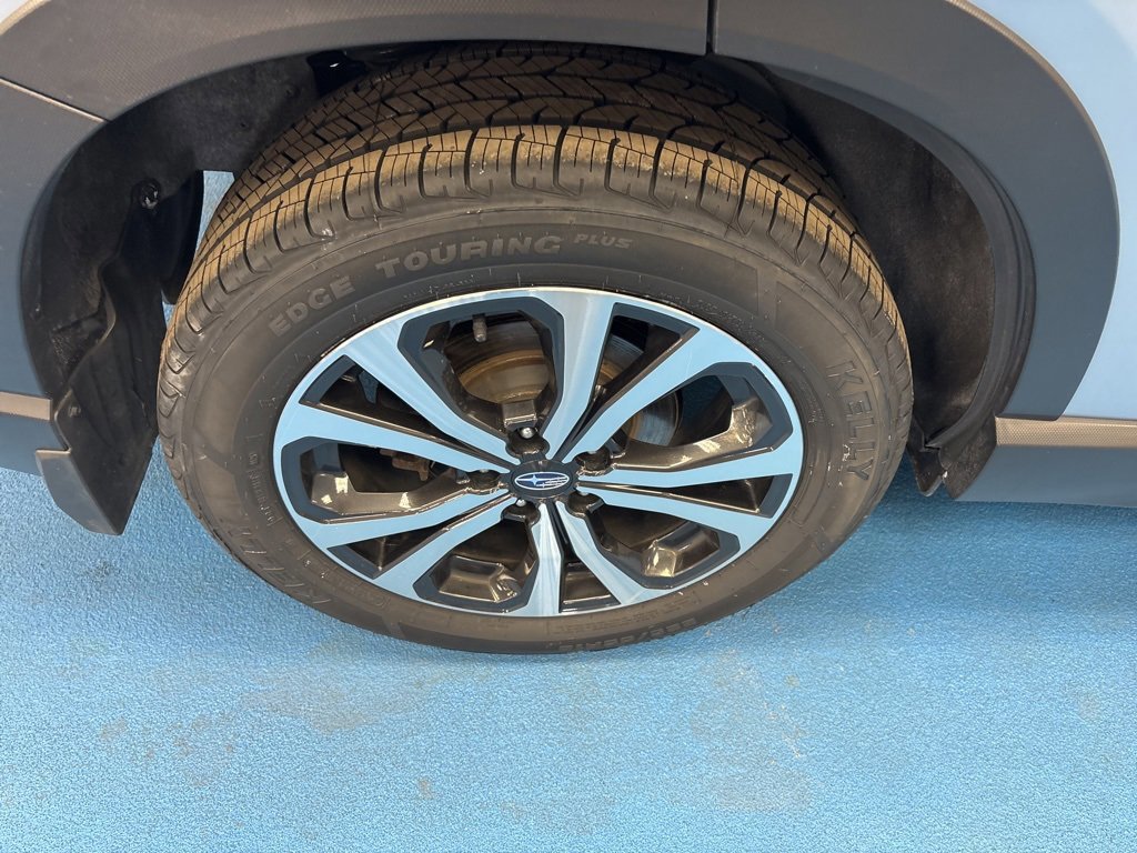 Used 2022 Subaru Forester Limited w/ Popular Package #2 image 5