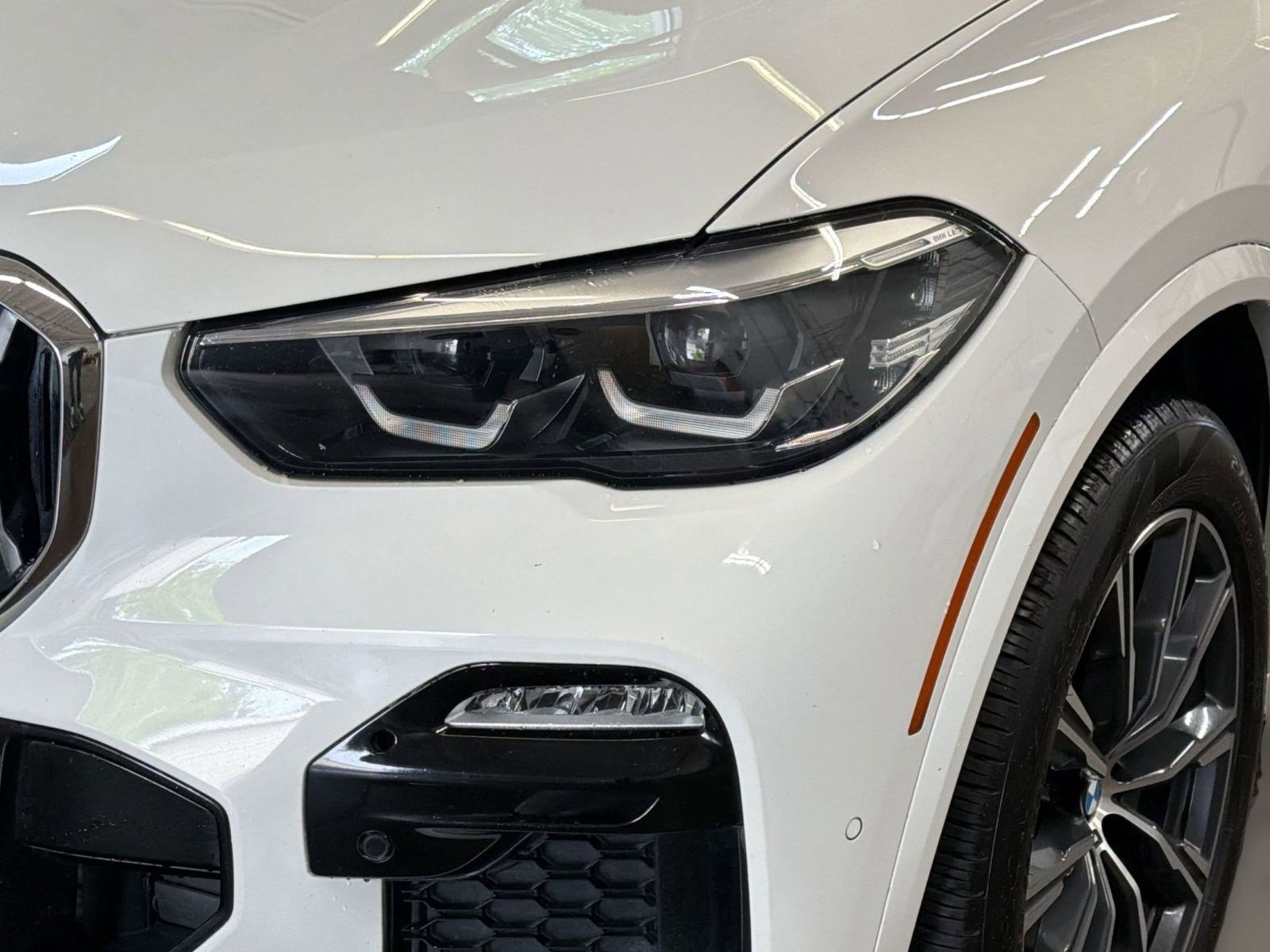 Used 2019 BMW X5 xDrive40i w/ M Sport Package AWD/4WD image 11