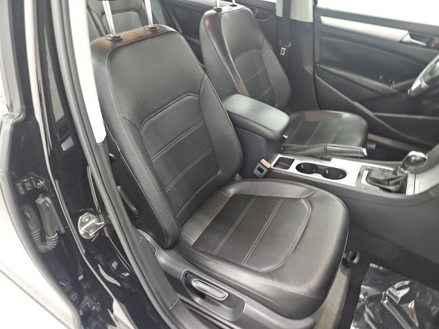 Used 2013 Volkswagen Passat 2.5 SE FWD image 33