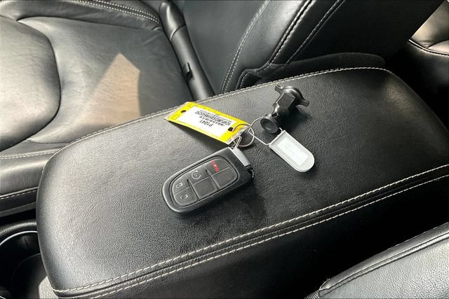 Used 2017 Jeep Cherokee Limited AWD/4WD image 32