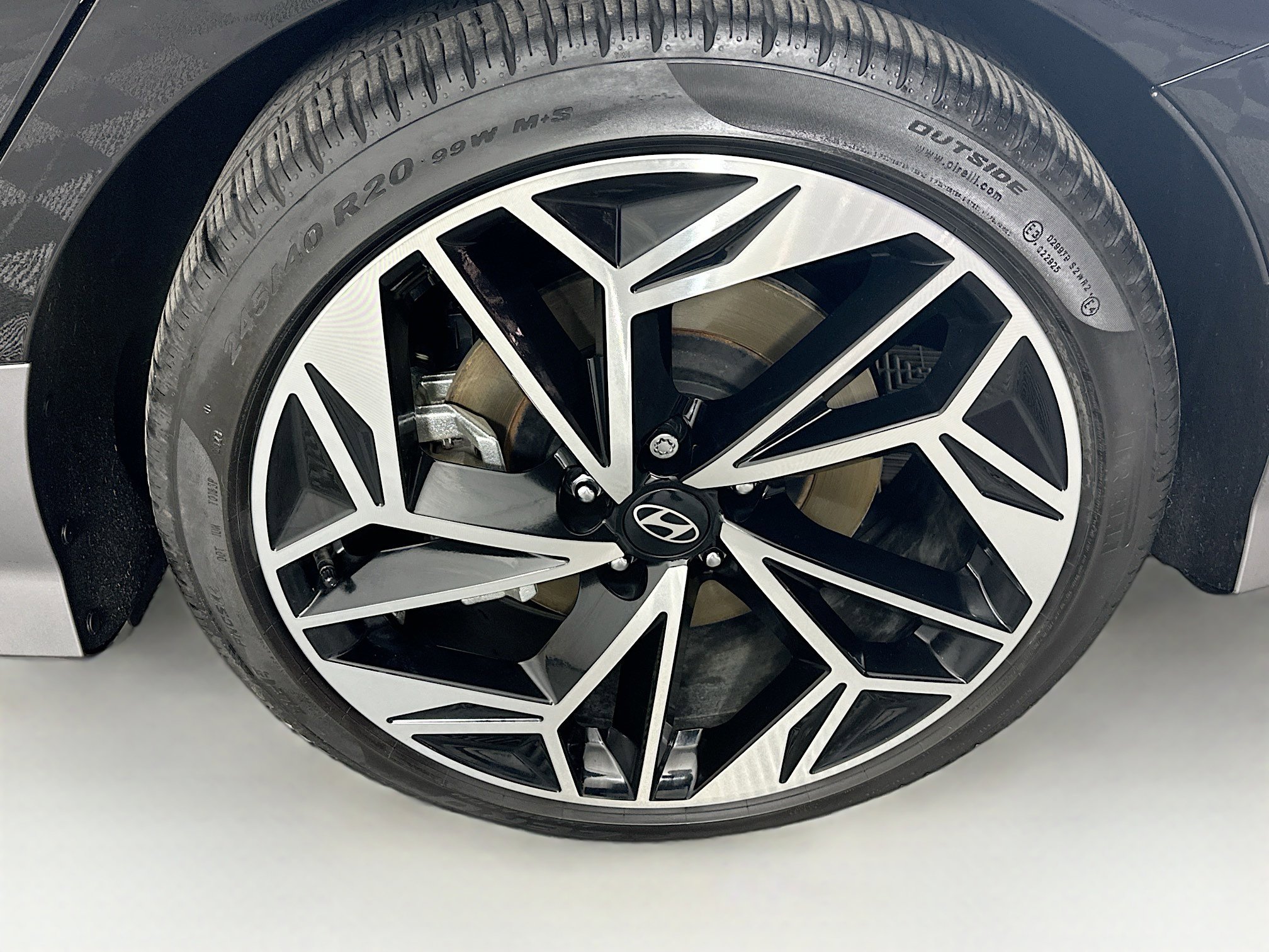 Used 2024 Hyundai Ioniq 6 SEL image 11