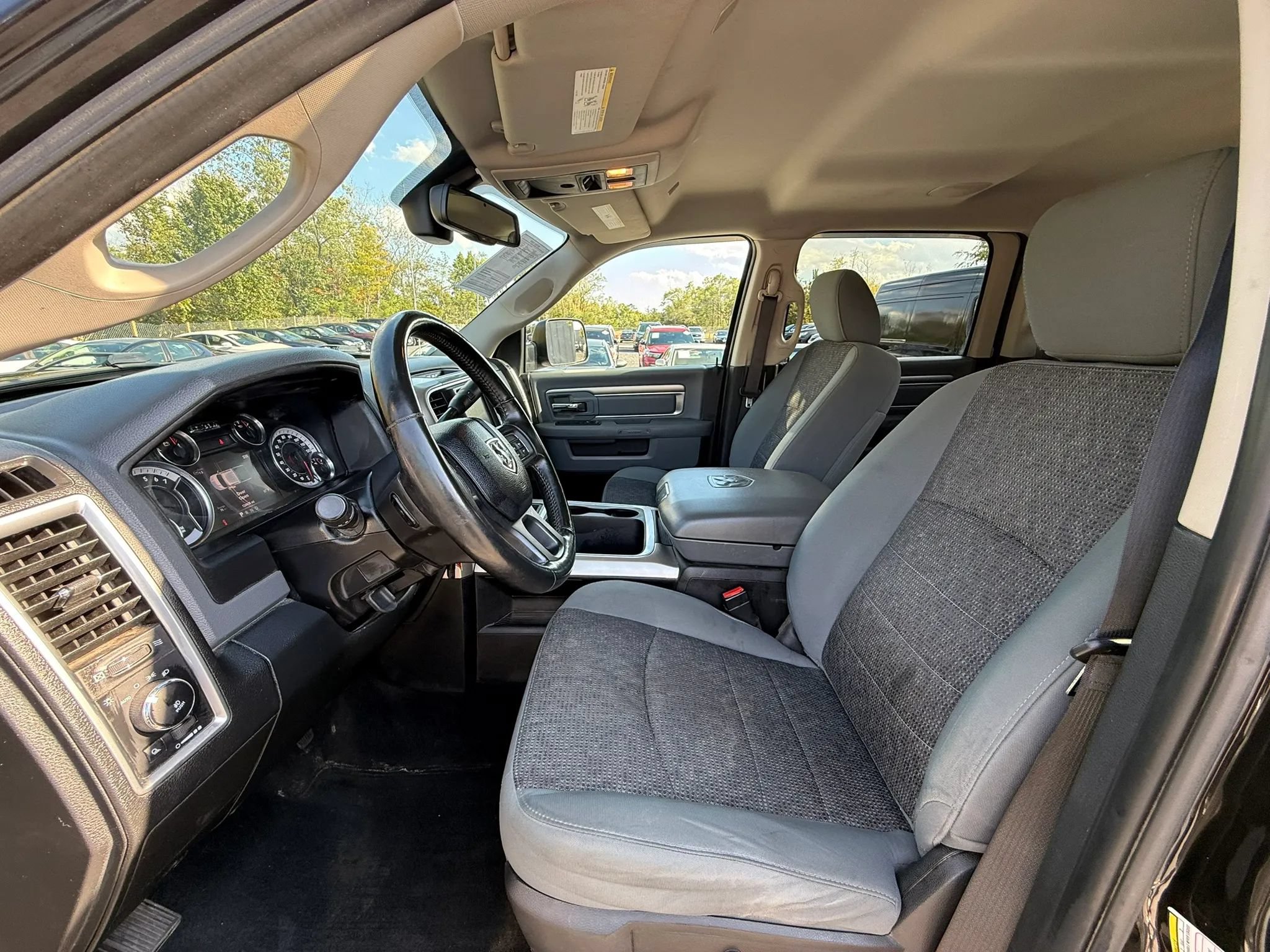 Used 2017 RAM 2500 Big Horn w/ Black Appearance Group AWD/4WD image 9