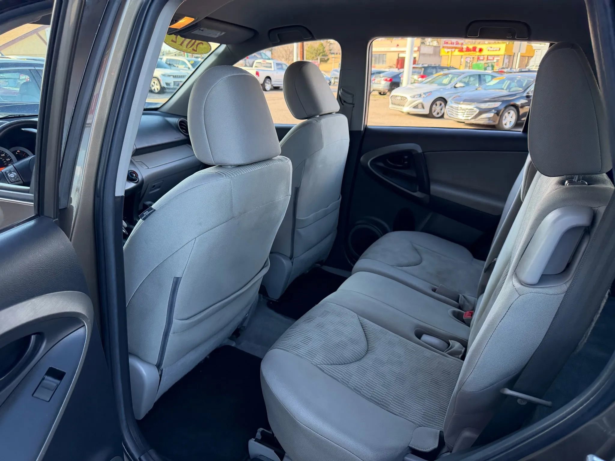 Used 2012 Toyota RAV4 4WD w/ Value Pkg image 32