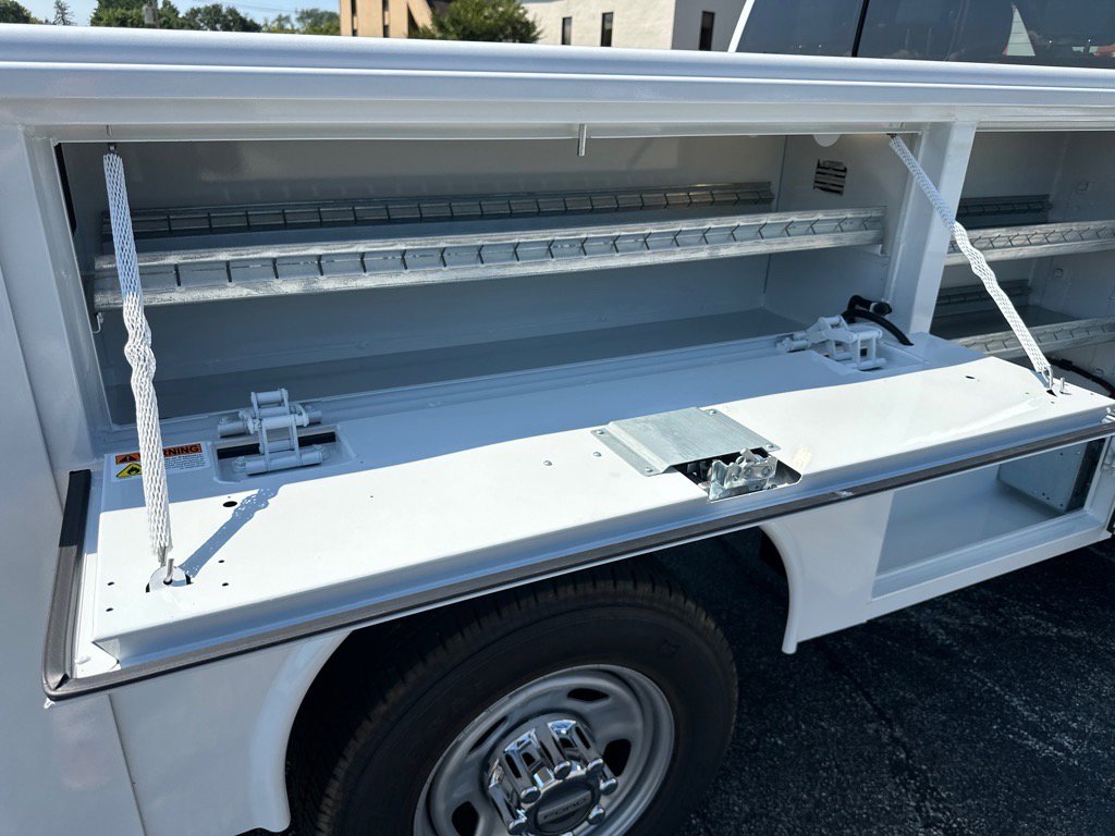 New 2025 Ford F350 XL w/ XL Chrome Package image 11