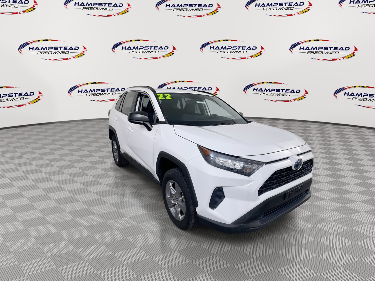 Used 2022 Toyota RAV4 LE AWD/4WD image 2