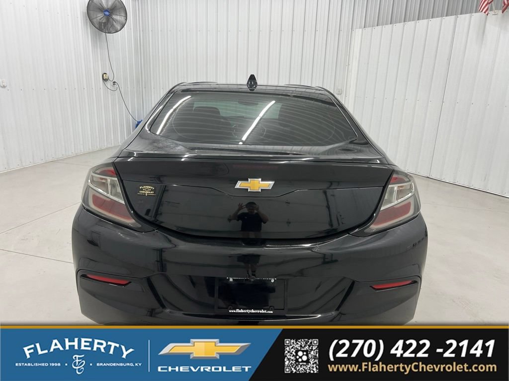 Used 2017 Chevrolet Volt LT w/ Comfort Package FWD image 4