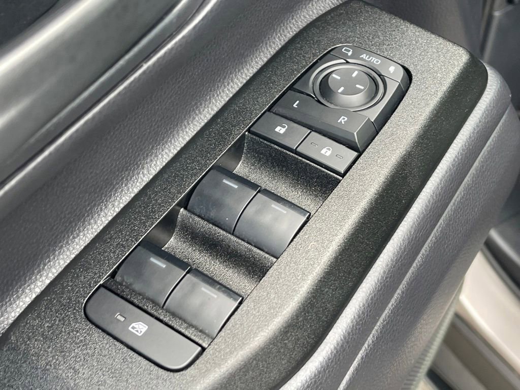 Used 2025 Toyota Land Cruiser image 17