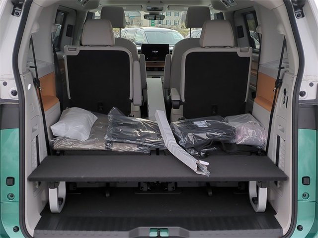 New 2025 Volkswagen ID. Buzz 1st Edition image 22