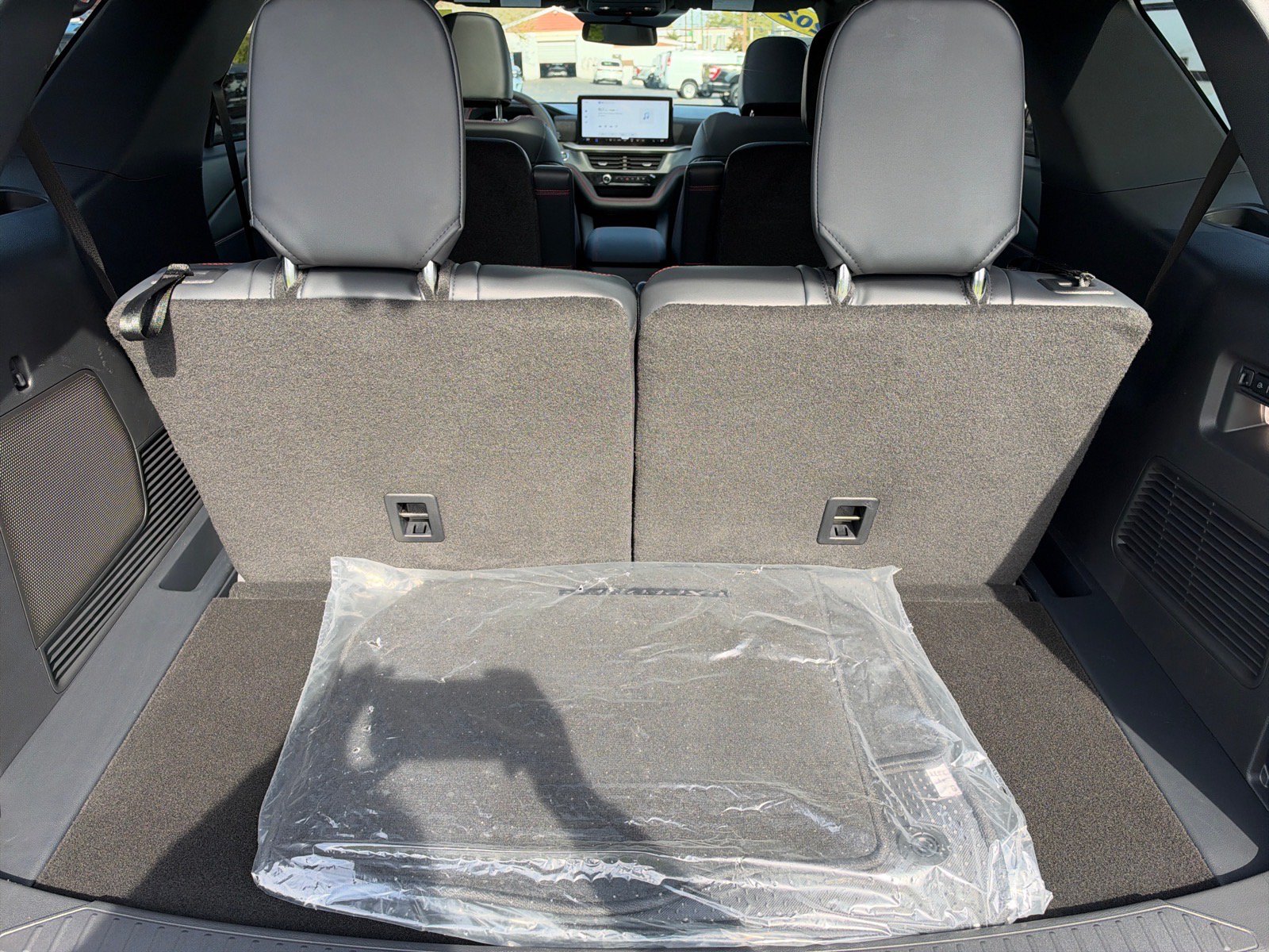 Used 2026 Ford Explorer ST AWD/4WD image 16