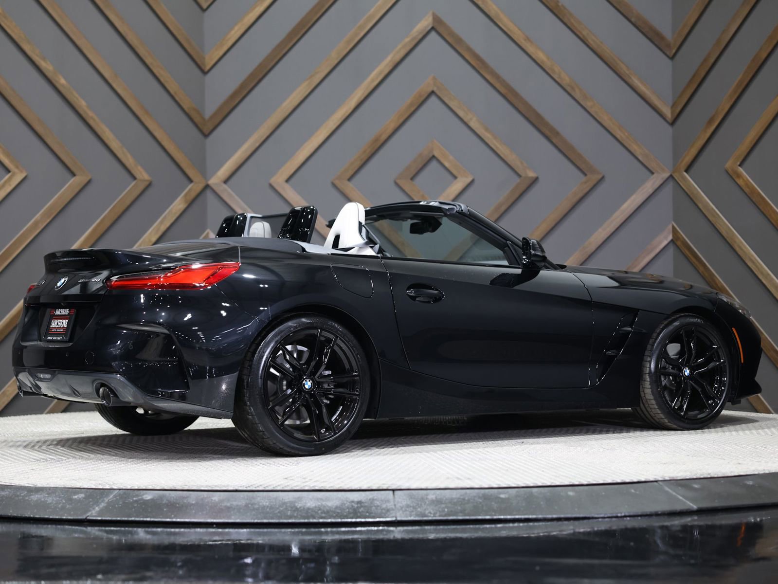 Used 2026 BMW Z4 sDrive30i w/ Convenience Package image 2