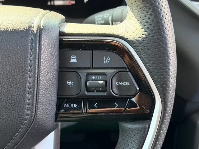 Used 2023 Toyota Tundra Platinum AWD/4WD image 17