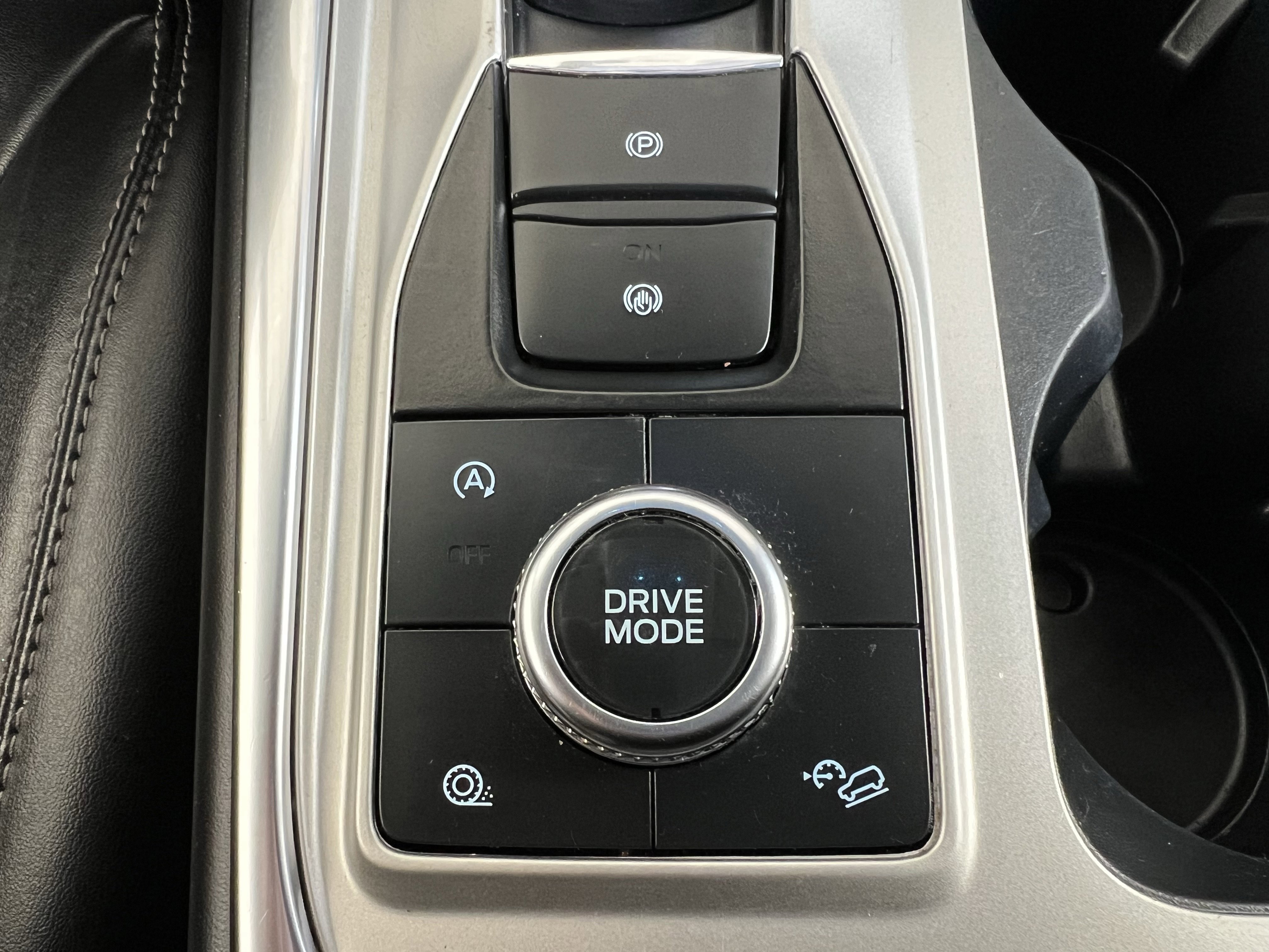 Used 2023 Ford Explorer XLT w/ Equipment Group 202A image 37