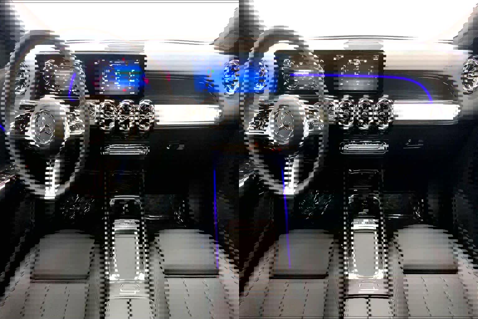 Used 2025 Mercedes-Benz GLB 250 image 18