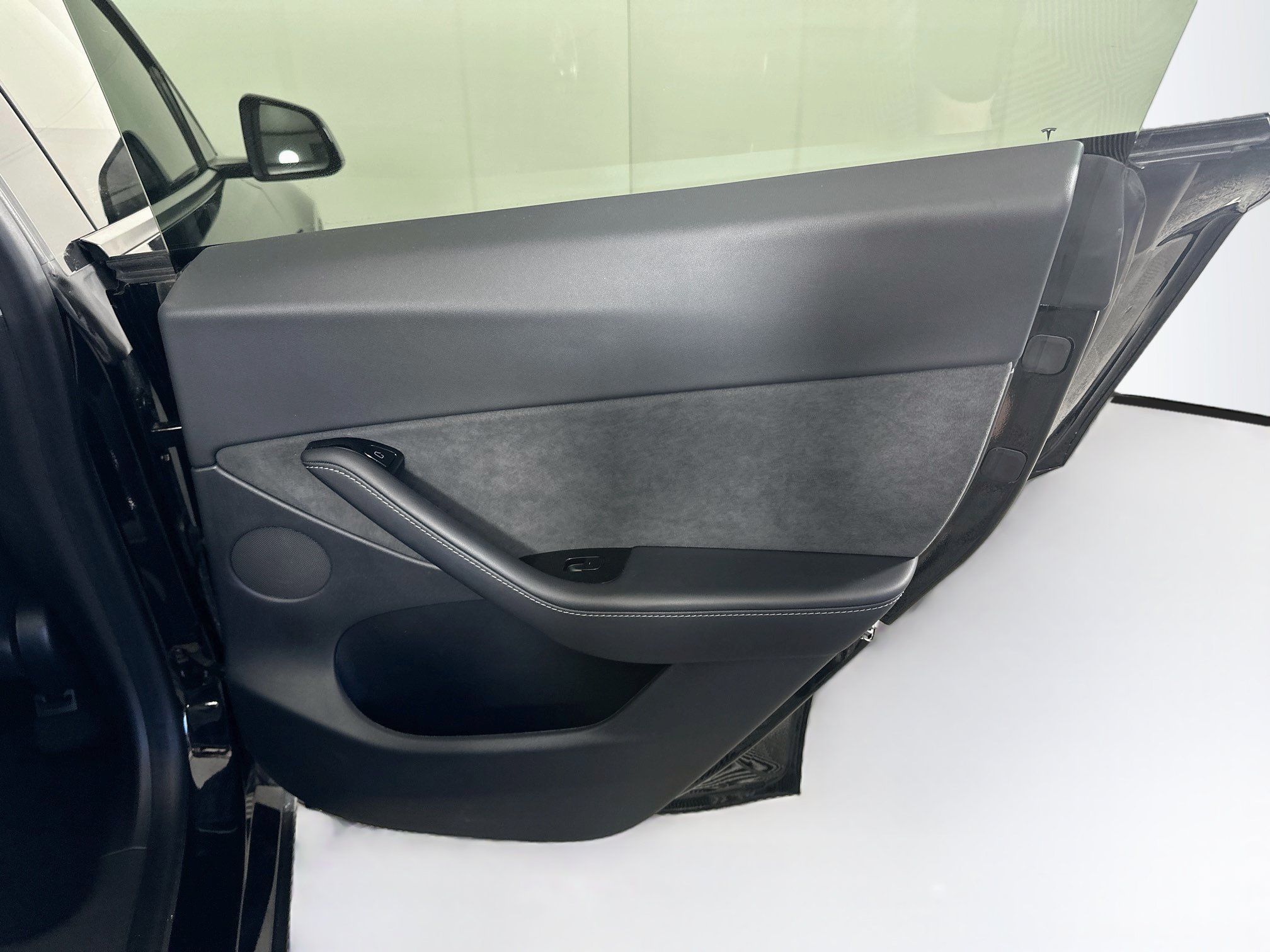 Used 2020 Tesla Model Y Long Range AWD/4WD image 31