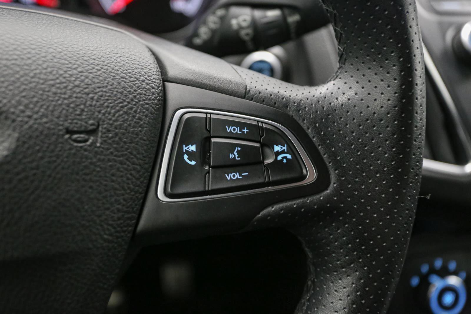 Used 2017 Ford Focus ST FWD image 36