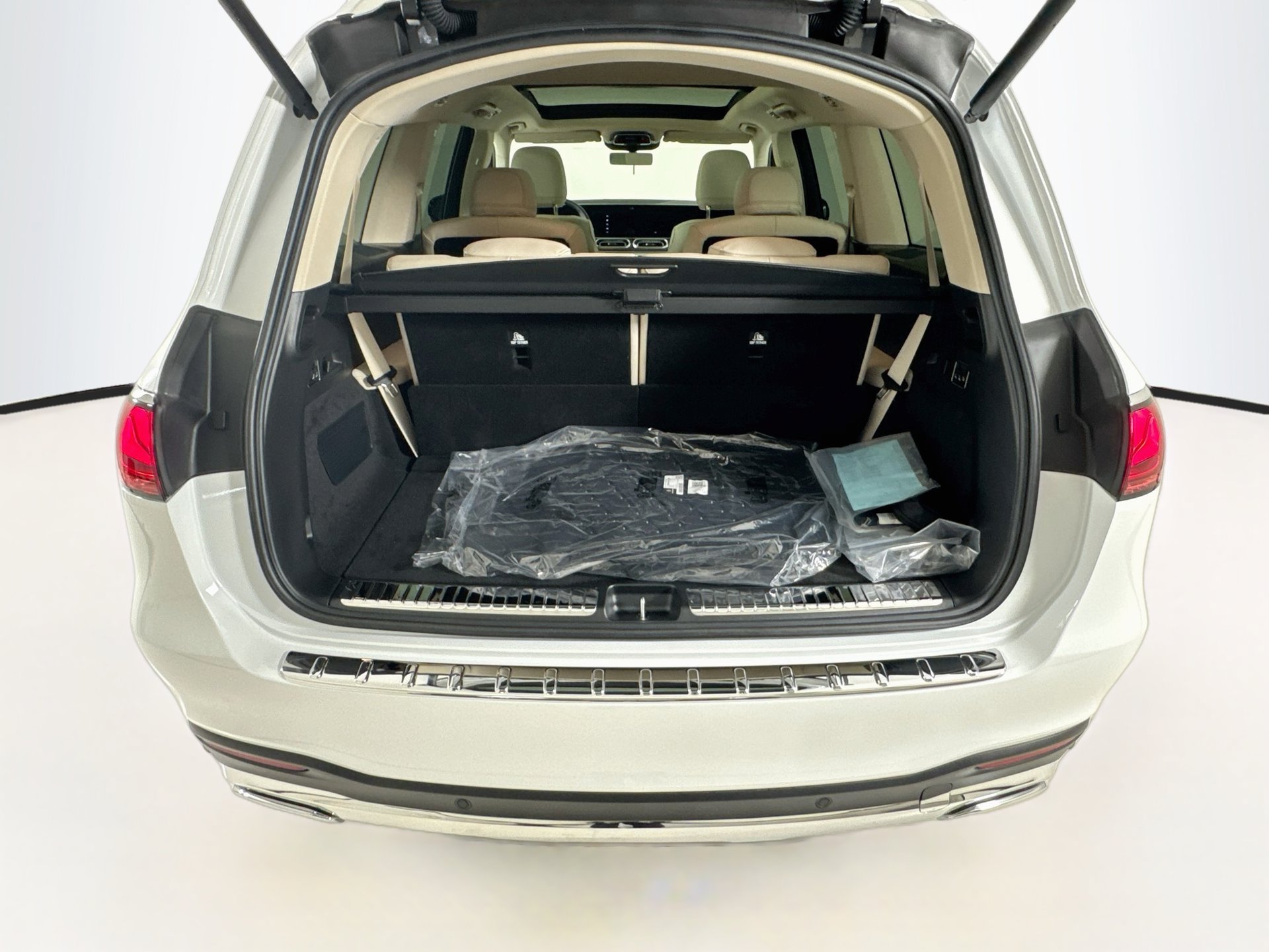 New 2027 Mercedes-Benz GLS 450 4MATIC image 28