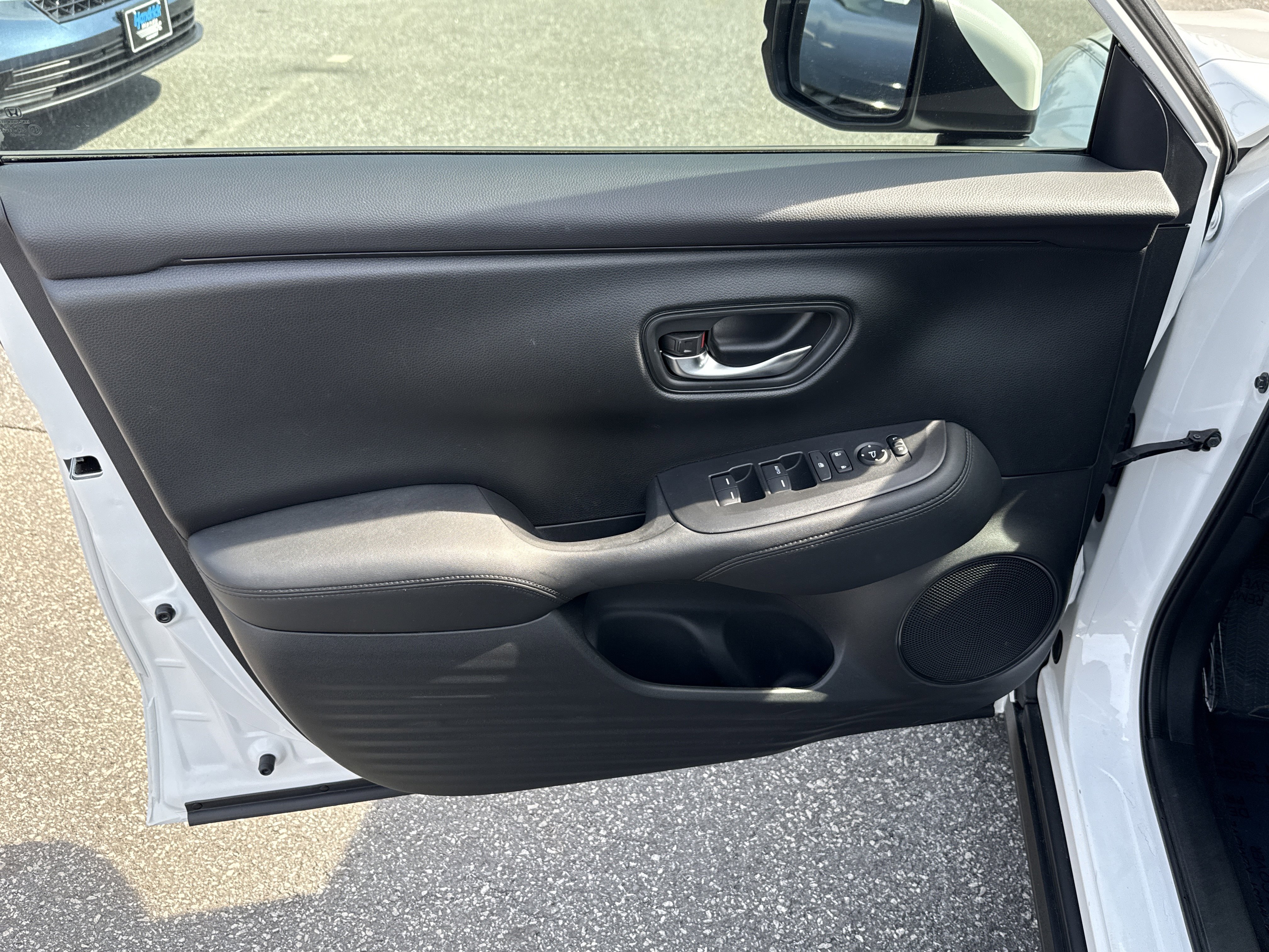 Certified 2023 Honda HR-V LX image 14