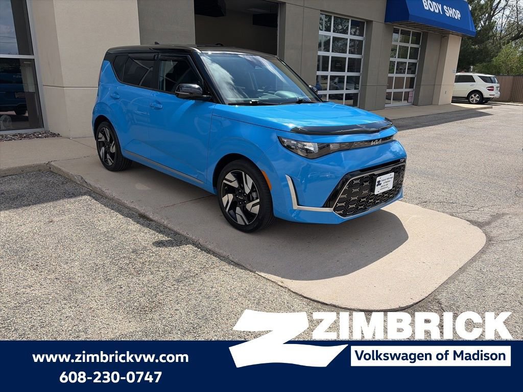 Used 2024 Kia Soul GT-Line FWD image 1