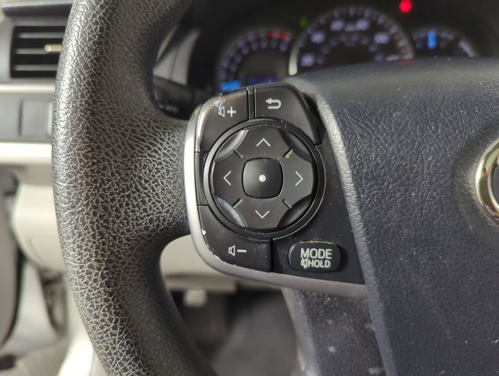 Used 2012 Toyota Camry LE FWD image 26