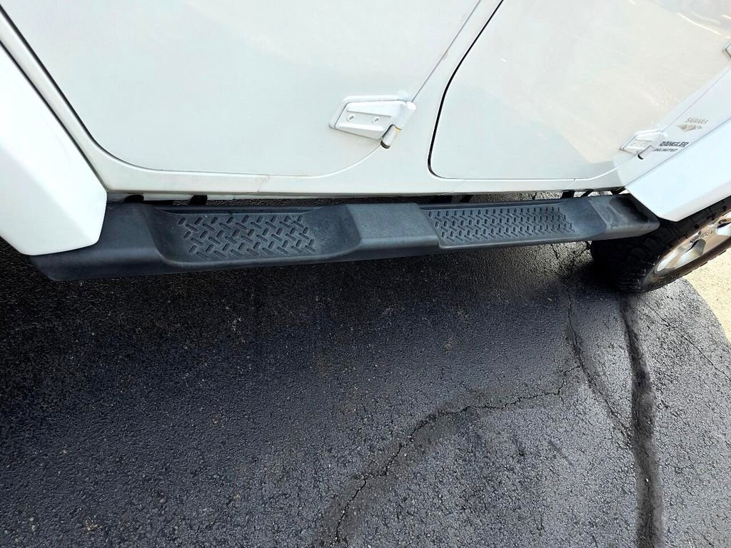 Used 2014 Jeep Wrangler Unlimited Sahara w/ Dual Top Group image 10