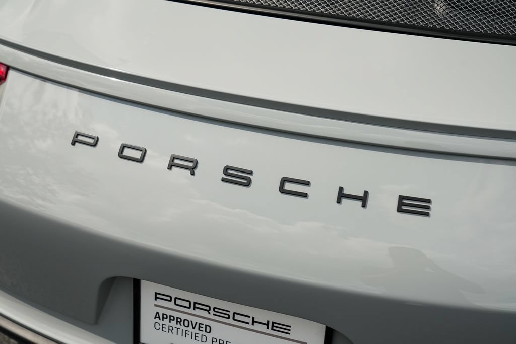 Certified 2018 Porsche 911 GT3 RWD image 17