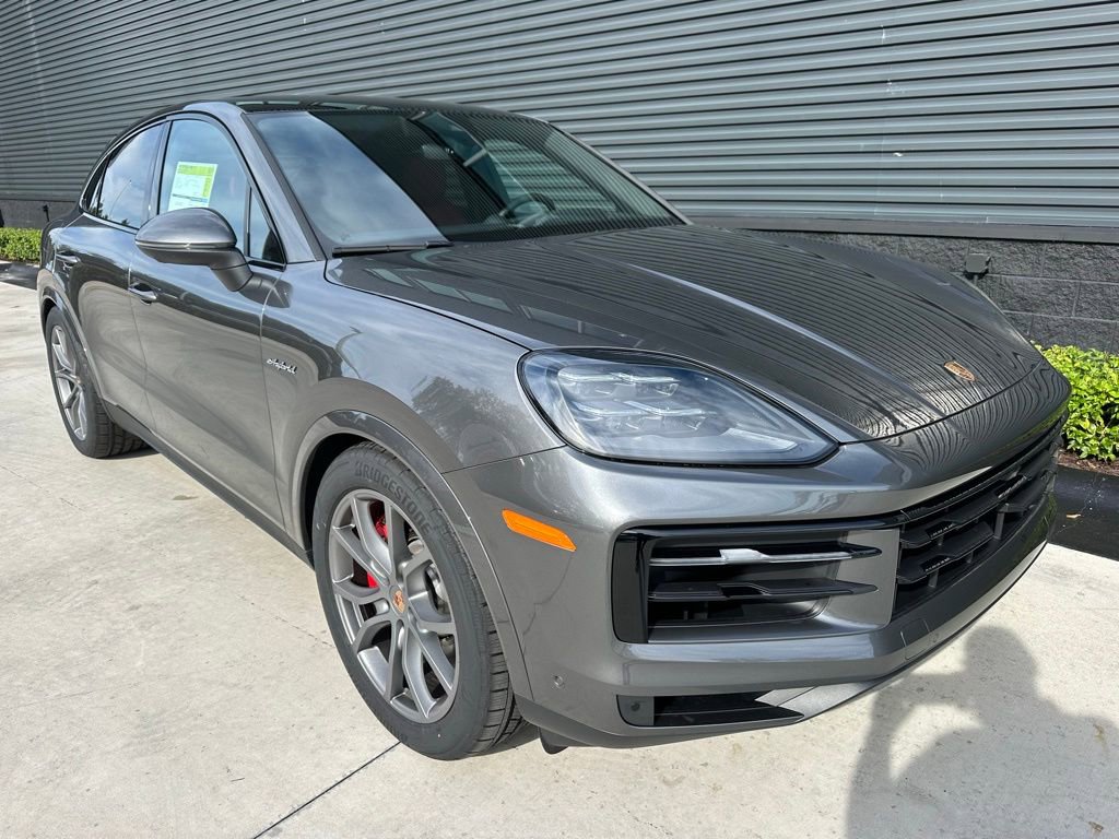 Used 2026 Porsche Cayenne S image 10