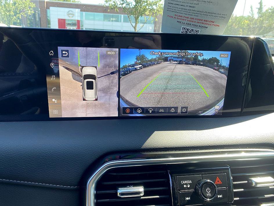 New 2026 Nissan Armada SL w/ Captain's Chari Seat Package image 9