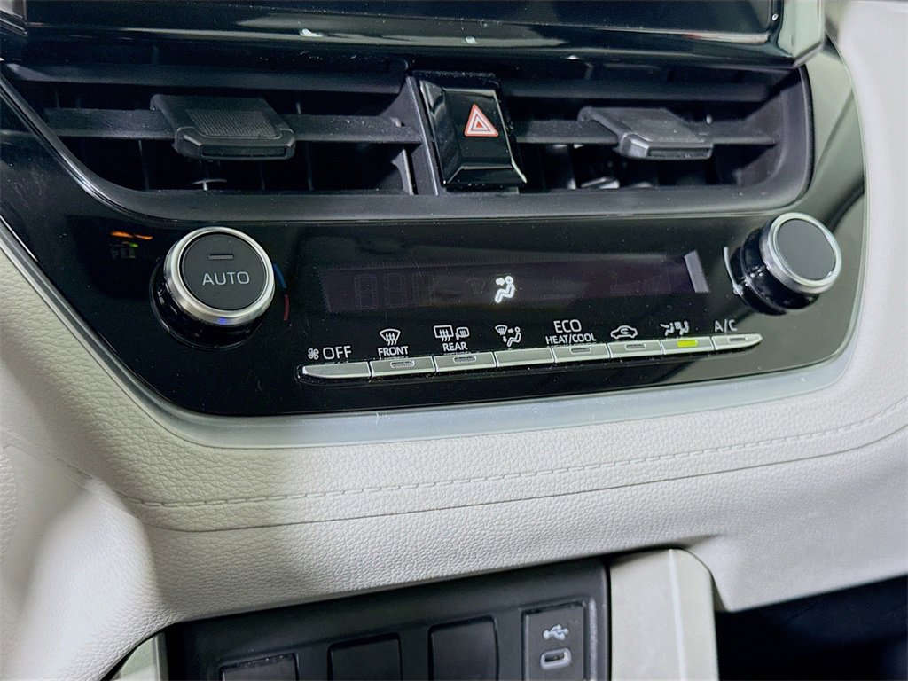 Certified 2024 Toyota Corolla Cross LE image 8