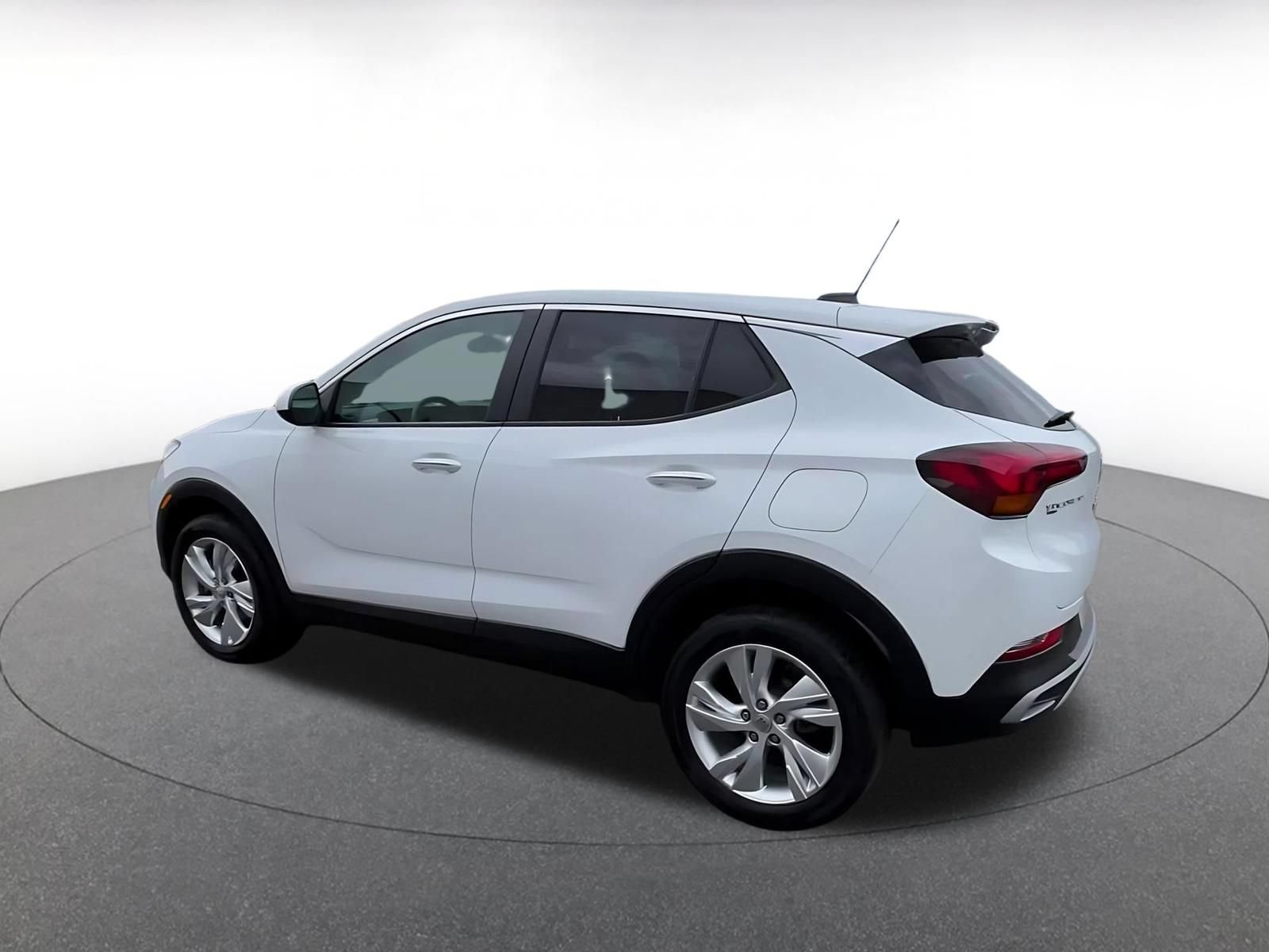 Used 2025 Buick Encore GX Preferred AWD/4WD image 10