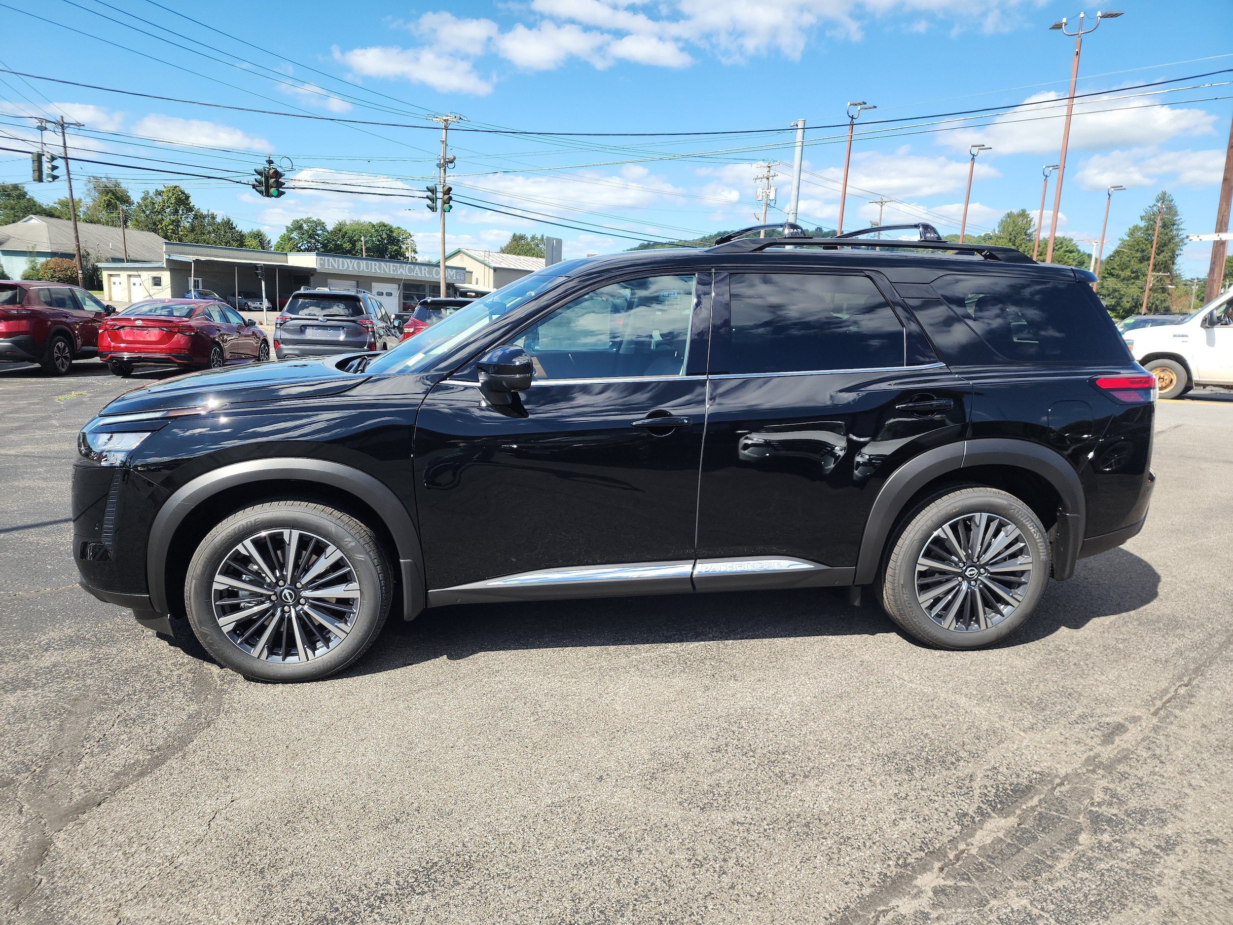 New 2026 Nissan Pathfinder Platinum AWD/4WD image 5