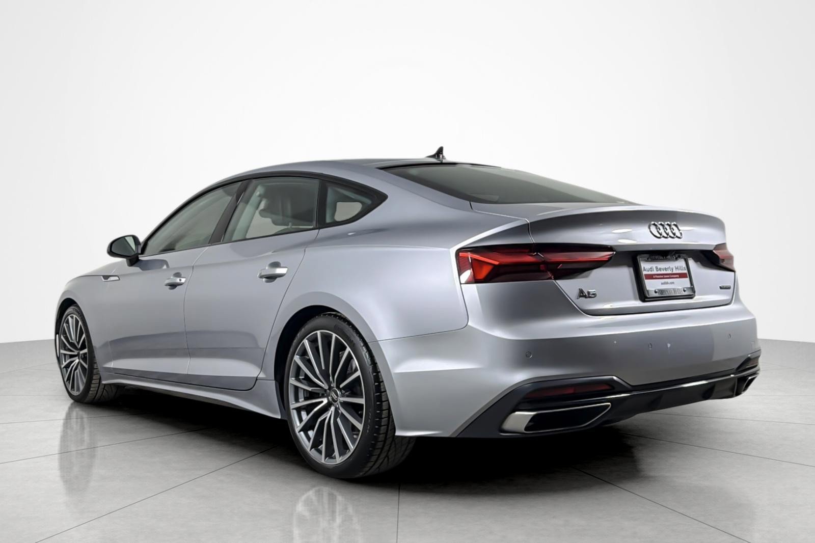 Used 2023 Audi A5 2.0T Premium Plus w/ Premium Plus AWD/4WD image 3