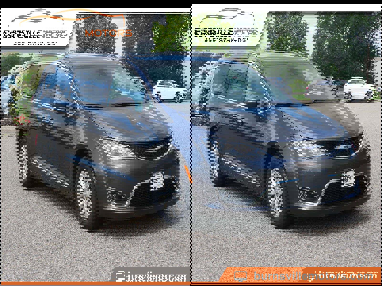 Used 2019 Chrysler Pacifica Touring-L w/ Advanced Safetytec Group image 1