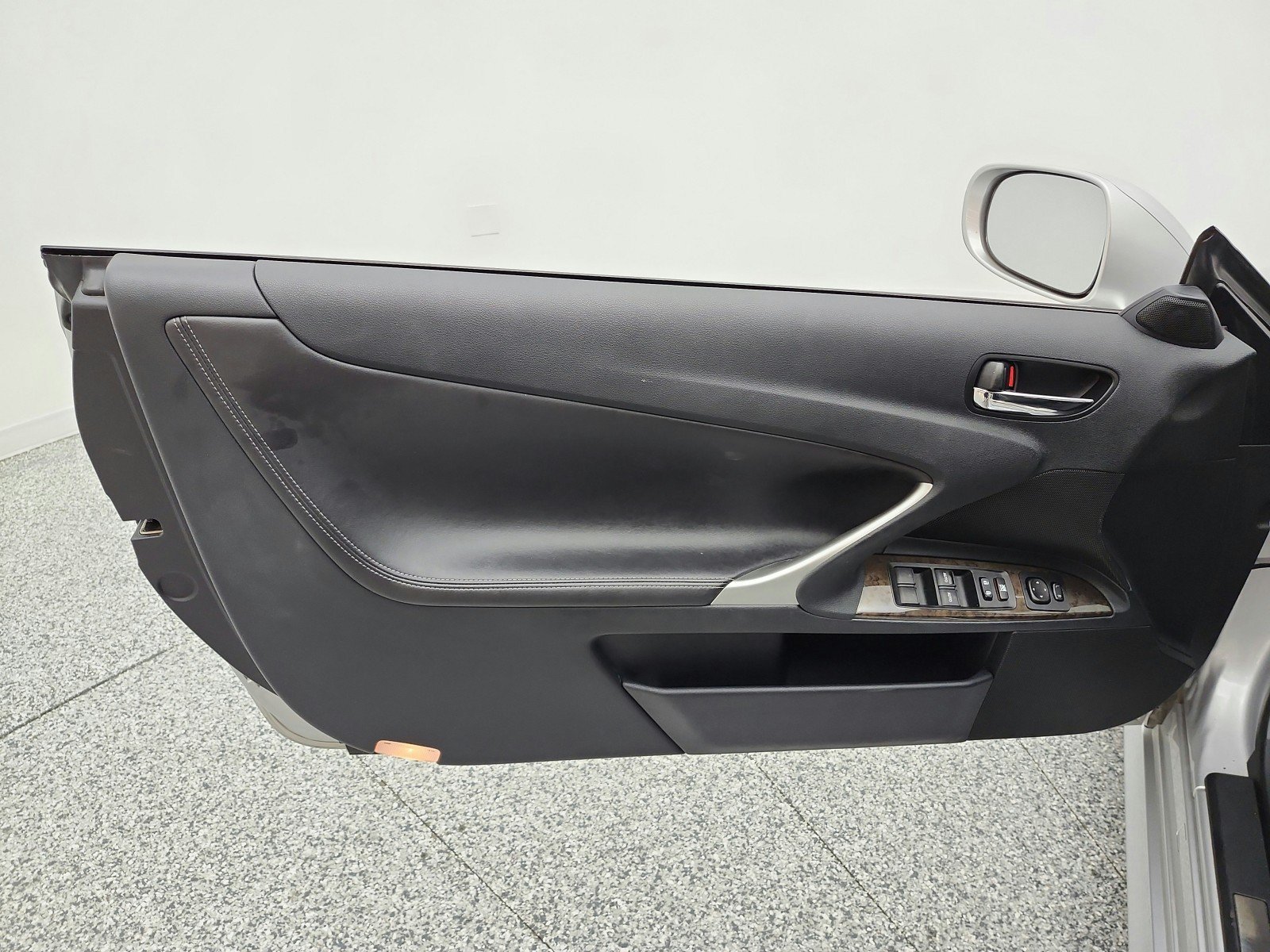 Used 2015 Lexus IS 250C w/ Navigation System Package RWD image 13