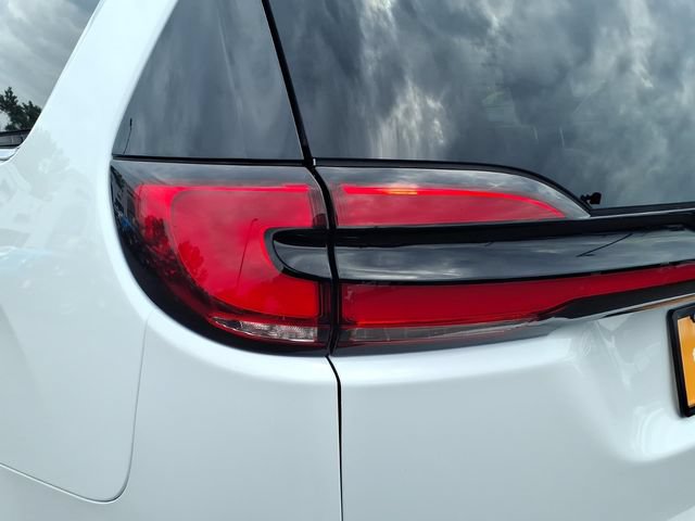 Certified 2024 Chrysler Pacifica Touring-L FWD image 16