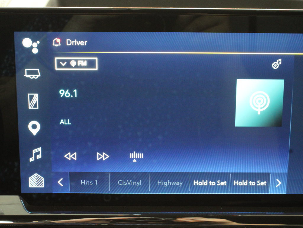 Used 2025 Chevrolet Silverado 2500 ZR2 w/ Technology Package AWD/4WD image 31
