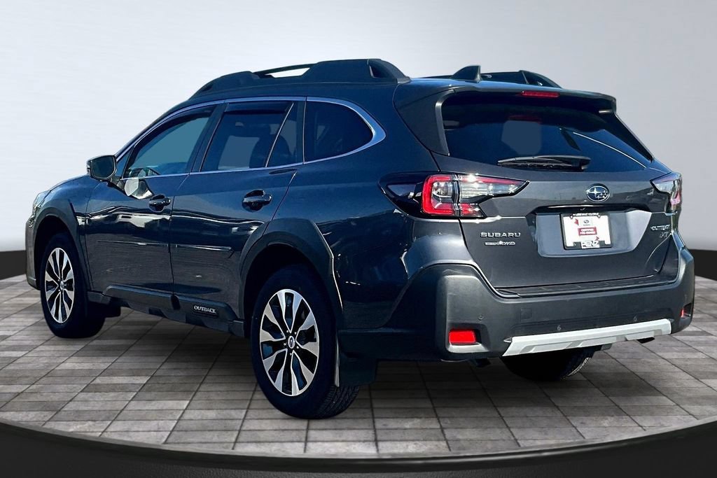 Used 2024 Subaru Outback Limited XT AWD/4WD image 4