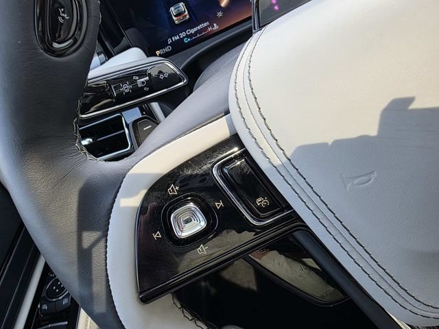 New 2026 Lincoln Aviator 2WD image 13