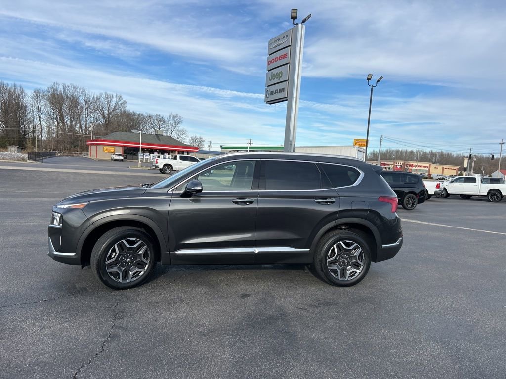 Used 2023 Hyundai Santa Fe SEL Premium w/ Cargo Package image 3