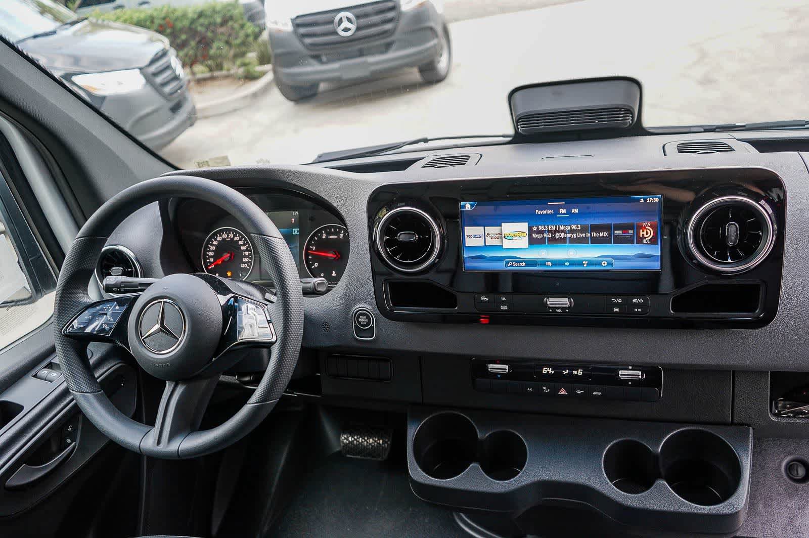 Used 2026 Mercedes-Benz Sprinter 2500 image 13