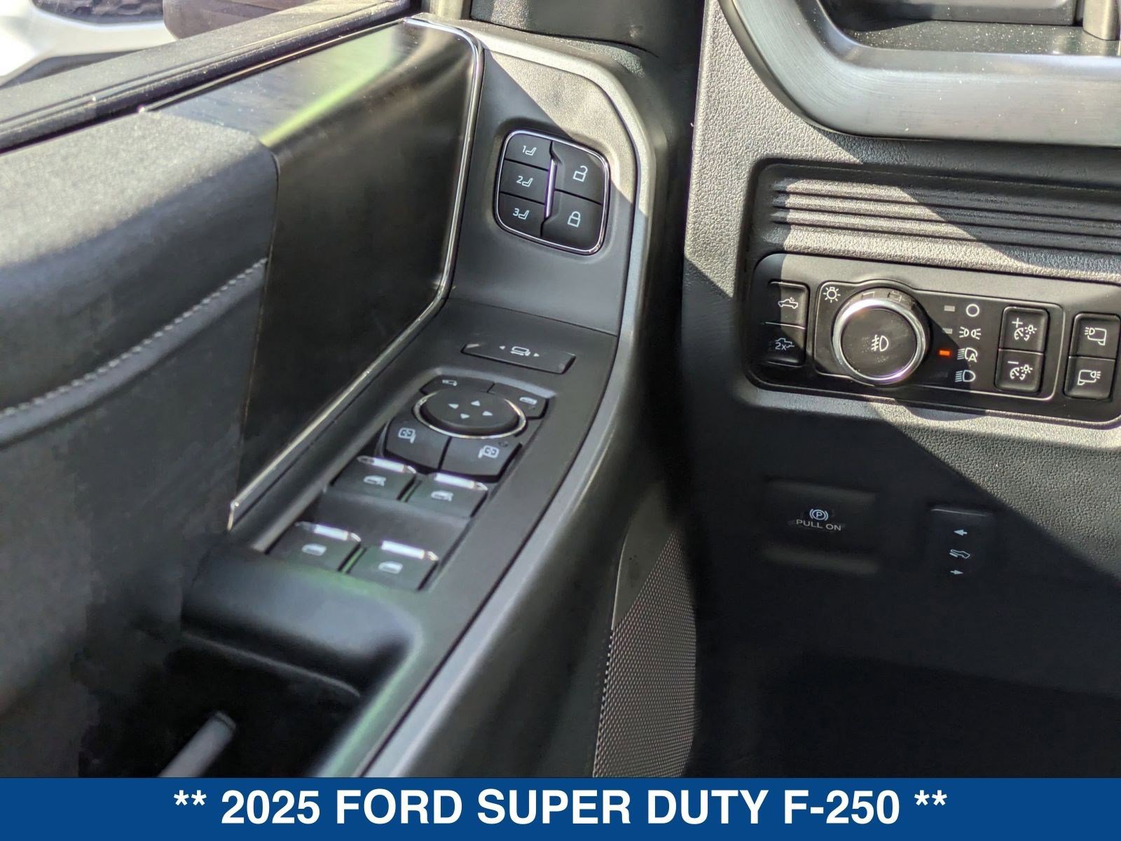 New 2025 Ford F250 Lariat w/ Lariat Ultimate Package image 46