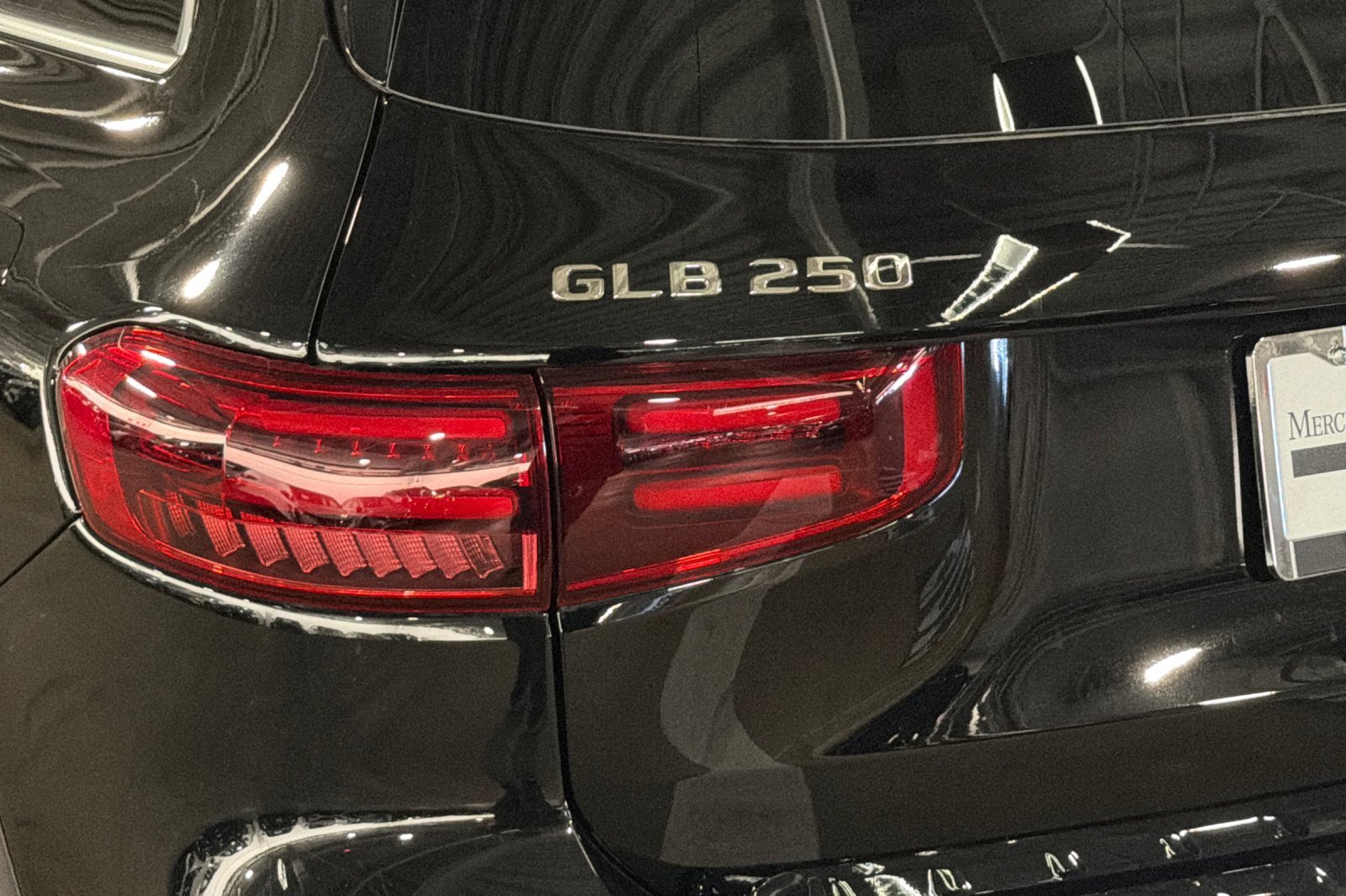 New 2026 Mercedes-Benz GLB 250 image 26