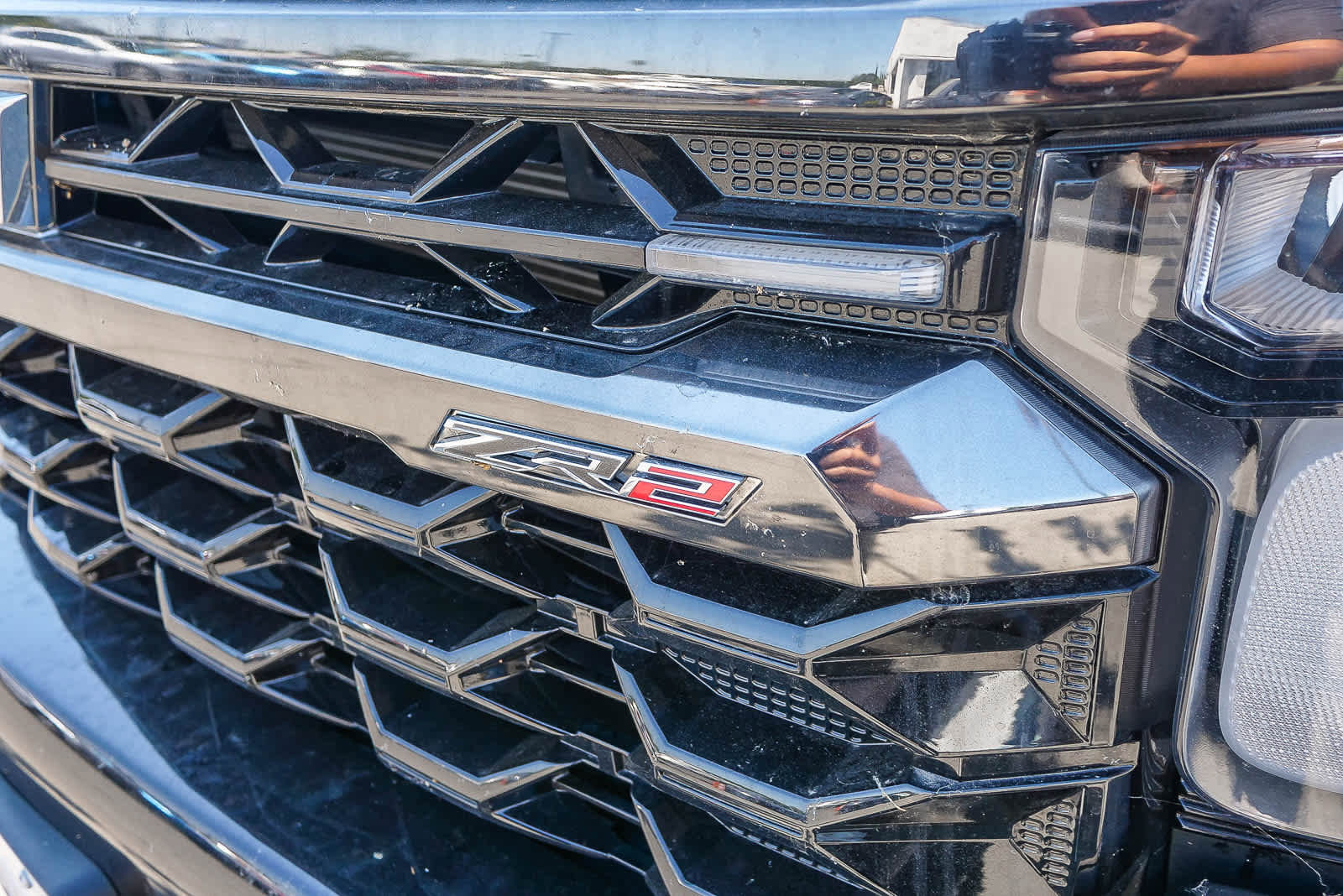 Used 2024 Chevrolet Silverado 1500 ZR2 w/ Technology Package AWD/4WD image 3