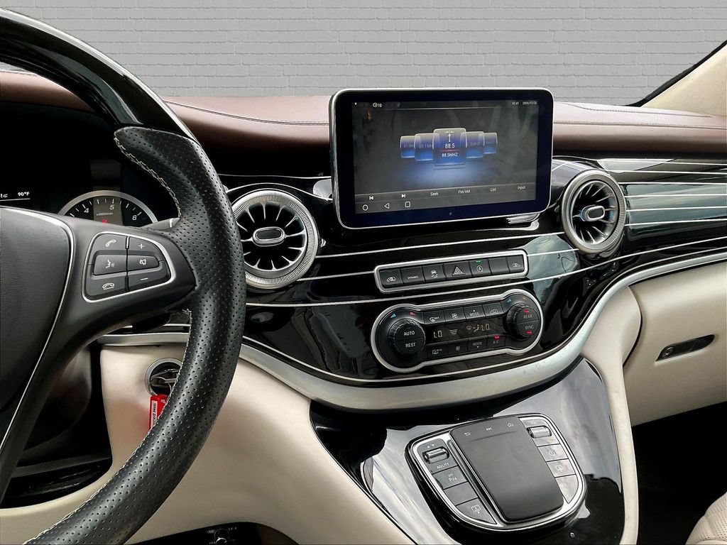 Used 2020 Mercedes-Benz Metris Passenger image 9