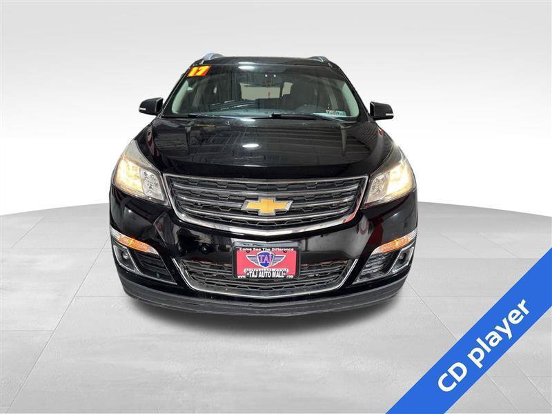 Used 2017 Chevrolet Traverse LT AWD/4WD image 2