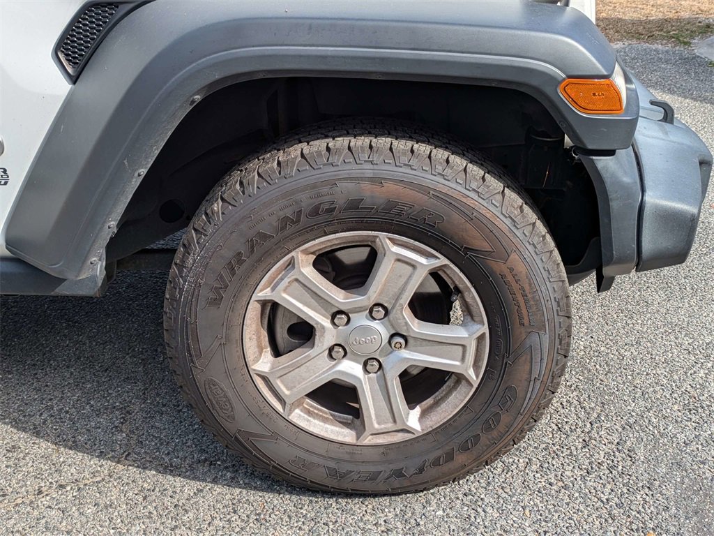 Used 2018 Jeep Wrangler Unlimited Sport S image 12