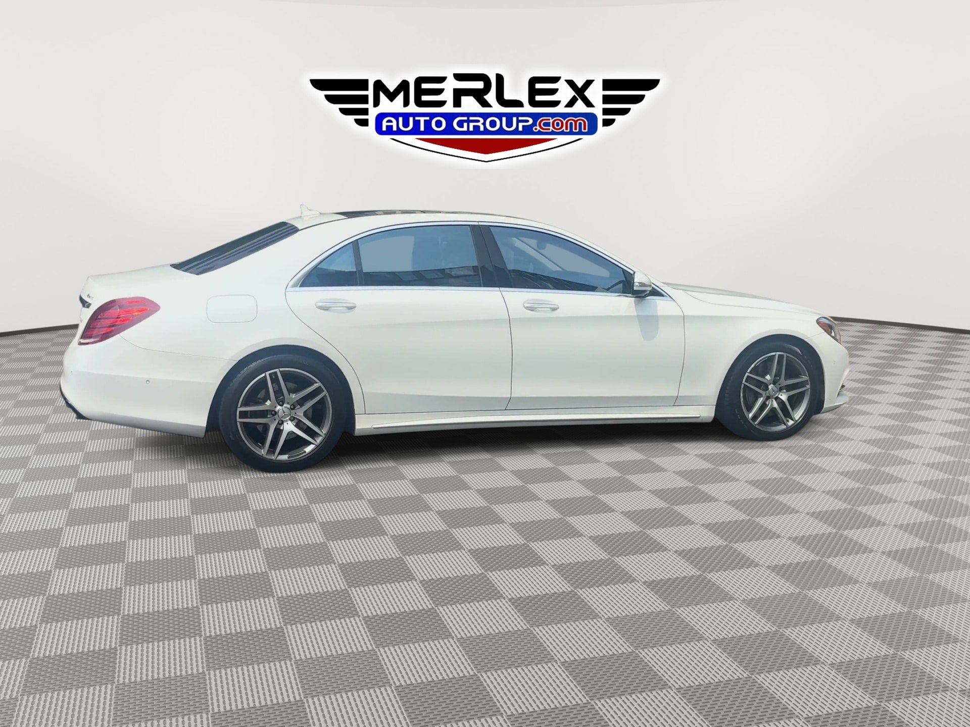 Used 2016 Mercedes-Benz S 550 4MATIC Sedan image 9